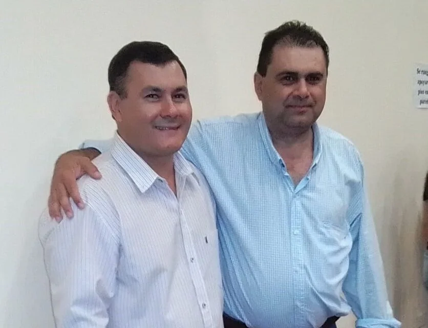CARLITOS MIRANDA Y MONCHI MEZA CERRARON FILAS