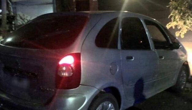  MURIÓ APLASTADO POR SU AUTO