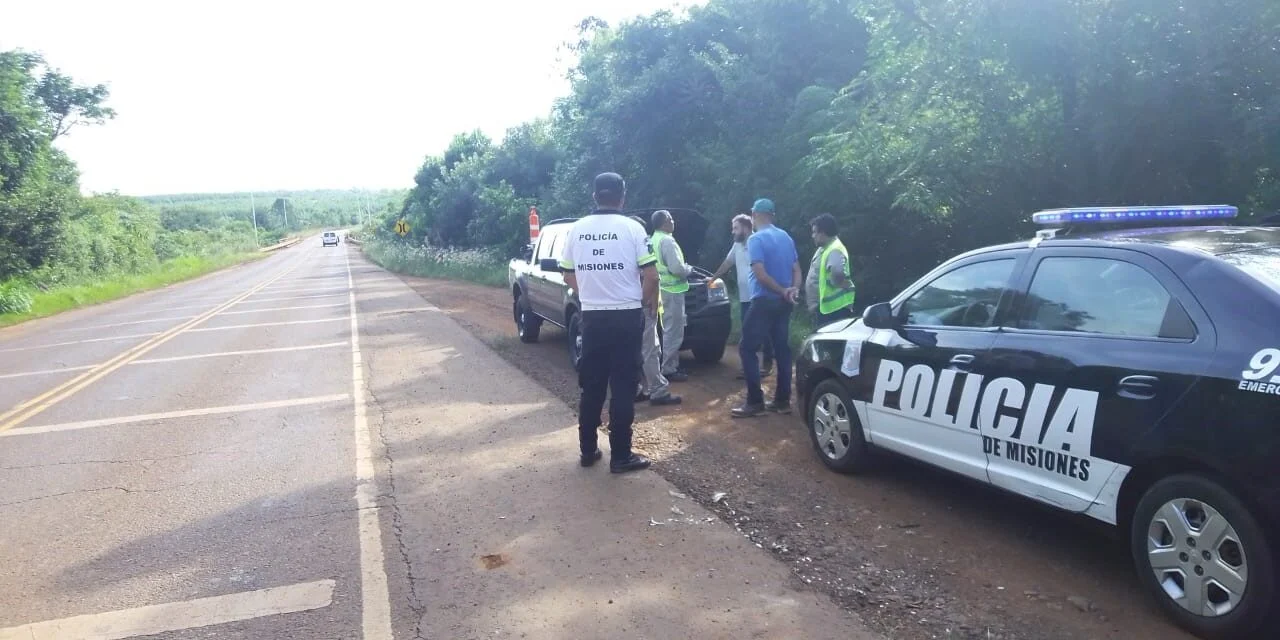 D.P.V. :RESTRINGE PASO SOBRE EL PUENTE ARROYO TABAY EN RP Nº 7 HASTA 5 TONELADAS