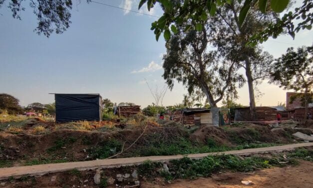 ARISTÓBULO DEL VALLE: VECINOS IMPIDEN USURPACIÓN DE TERRENOS