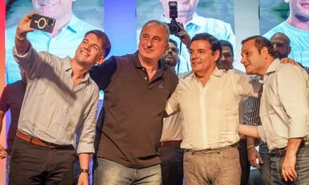 EL CHISMERÍO DE LA POLÍTICA …