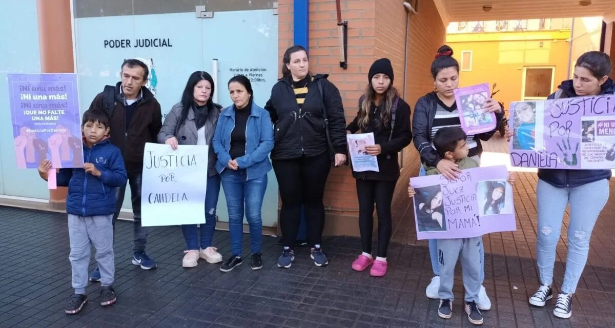 CON EL HIJO DE DANIELA RADKE AL FRENTE SAN VICENTE MARCHÓ POR JUSTICIA