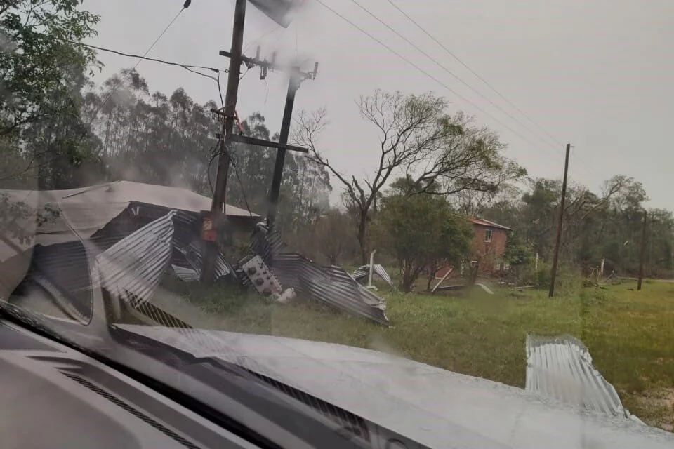 NO FUE UN TORNADO LO QUE AFECTO ARISTÓBULO Y SALTO ENCANTADO