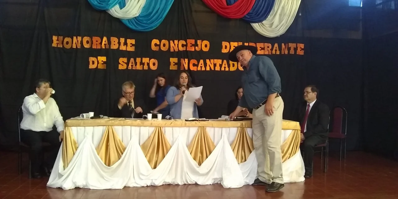 SALTO ENCANTADO CON AUTONOMÍA PLENA