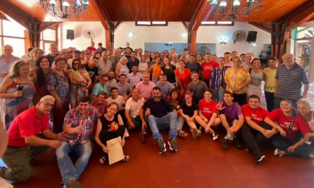 “QUIERO UN RADICALISMO QUE SE AMIGUE CON LA SOCIEDAD”  