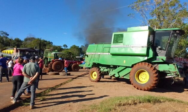 LA DOBLE VARA, EN LA FRONTERA DE LA LEGALIDAD: TRACTORES SI, SOJA NO