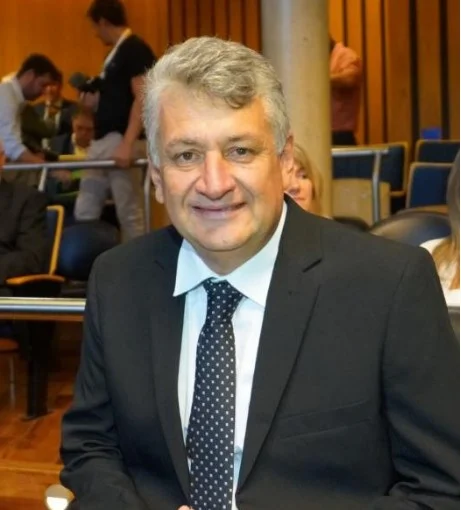 “EL GOBERNADOR SE TIENE QUE PONER AL FRENTE DE ÉSTA SITUACIÓN. HASTA QUE NO HAGA ESO LA GENTE NO LO VA A TOMAR COMO UNA SALIDA.