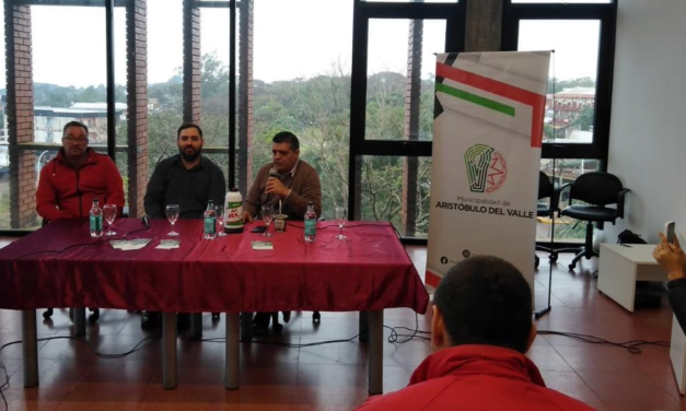 “LA SALIDA (DE LA CRISIS) VA POR EL LADO DEL TRABAJO”