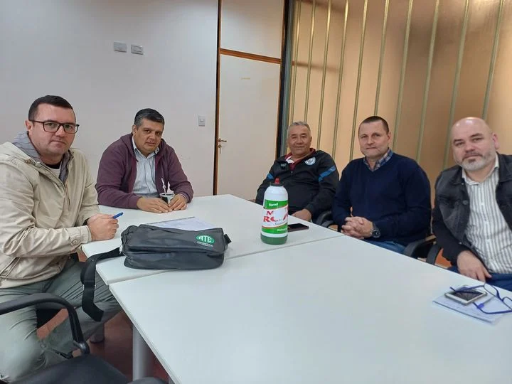 MUNICIPIO Y SINDICATO RETOMAN DIÁLOGO EN ARISTÓBULO DEL VALLE