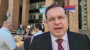 EL DIPUTADO CASTRO PLANTEA SU POSICIÓN ANTE LAS GRAVES ACUSACIONES EN CONTRA KICZKA