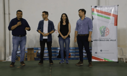 MUNICIPALIDAD DE ARISTÓBULO DEL VALLE Y PROVINCIA REALIZARON TALLER CONTRA EL GROOMING