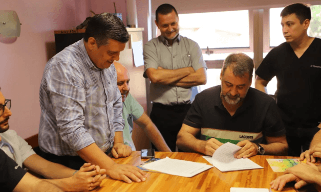 MUNICIPALIDAD DE ARISTÓBULO DEL VALLE Y SALUD FIRMARON CONVENIO PARA SEGUIR FORTALECIENDO LA SALUD PÚBLICA