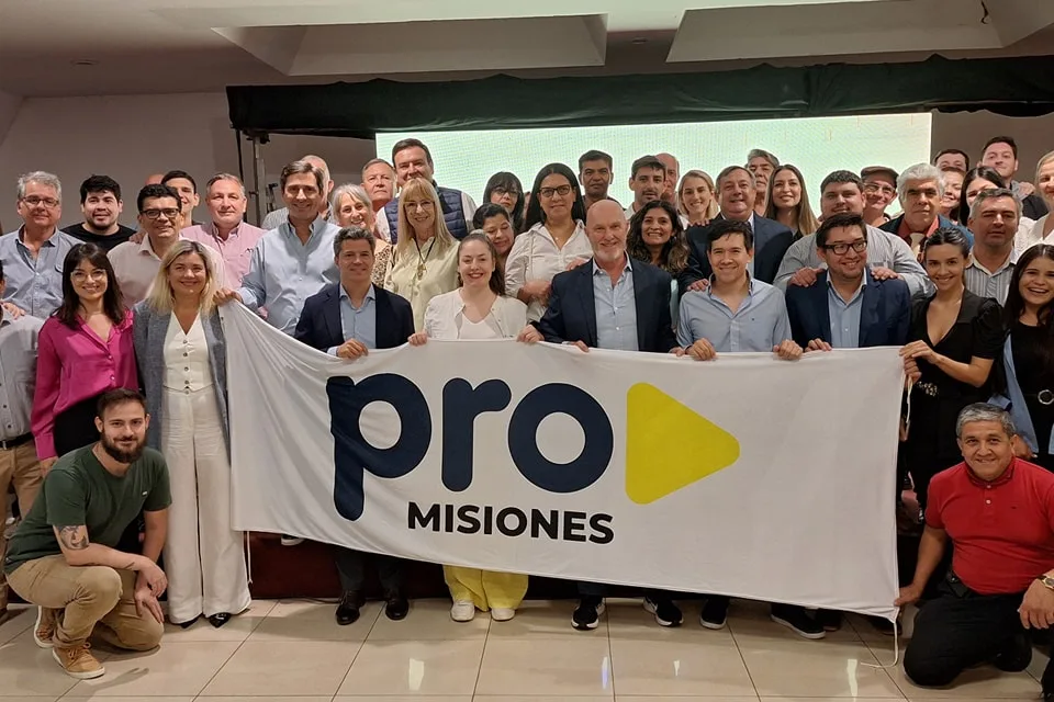RELANZAMIENTO DE LA FUNDACIÓN PENSAR EN MISIONES: NUEVOS LÍDERES Y UN COMPROMISO RENOVADO