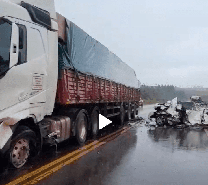 CAMIONERO ORIUNDO DE ARISTÓBULO DEL VALLE IMPLICADO EN ACCIDENTE FATAL