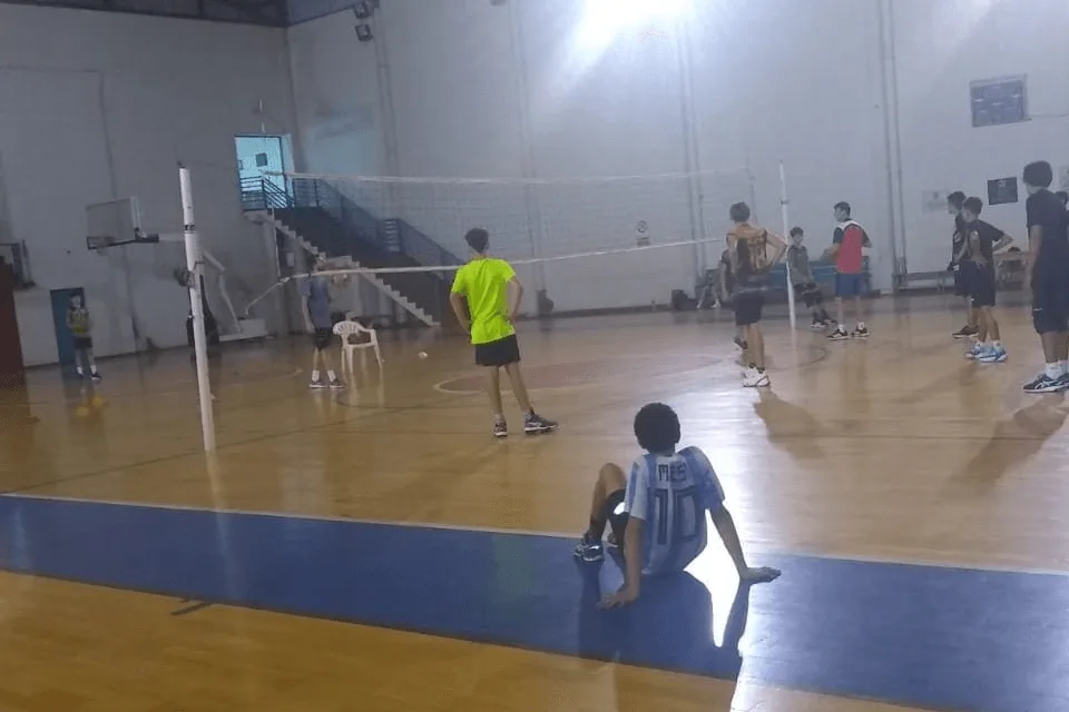 PRIMER SELECTIVO PARA LA SELECCIÓN MISIONERA DE VÓLEY SUB 14