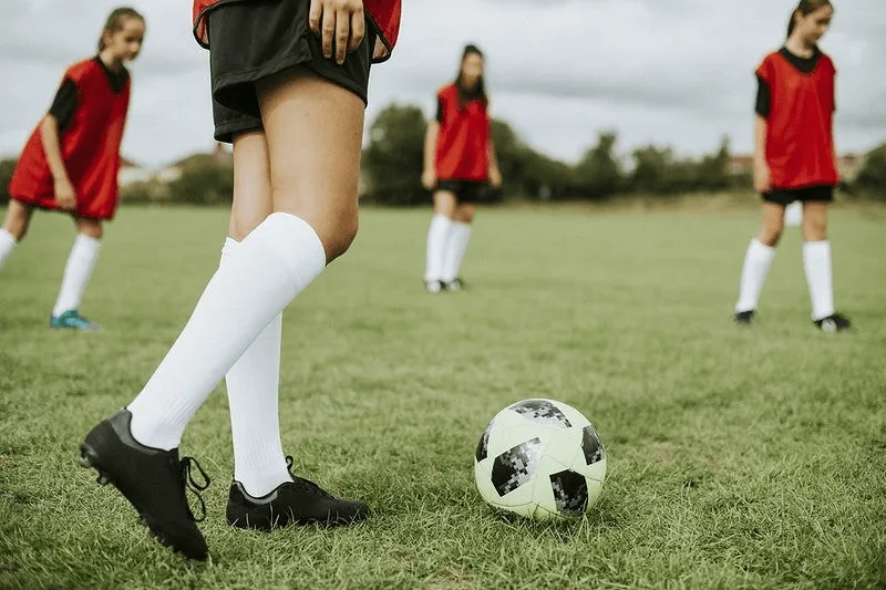 TORNEO DE VERANO NOCTURNO DE FUTBOL FEMENINO