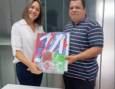 LA ESCUELA INTERCULTURAL BILINGÜE 798 YVY PYTÁ CELEBRA 30 AÑOS