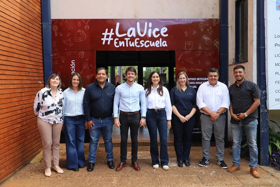 EL VICE EN ESCUELA DE ARISTÓBULO DEL VALLE