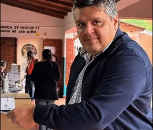 MAC DONALD EL NUEVO JEFE POLÍTICO DE ARISTÓBULO DEL VALLE