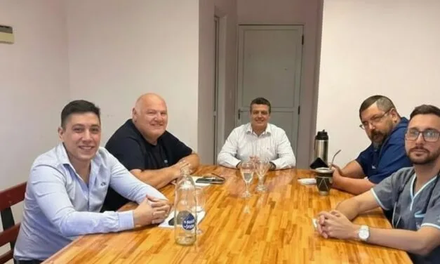 HUMO BLANCO EN EL HOSPITAL DE ARISTÓBULO DEL VALLE: HUBO ACUERDO Y EL DR. KEVIN ROMEO CONTINUARÁ AL FRENTE DE CIRUGÍA