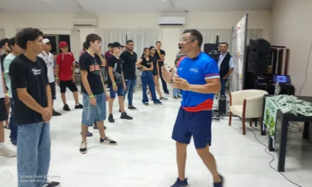 LECCIONES DE UN CAMPEÓN: «MARAVILLA» MARTÍNEZ BRINDÓ UNA MASTER CLASS HISTÓRICA EN DOS DE MAYO