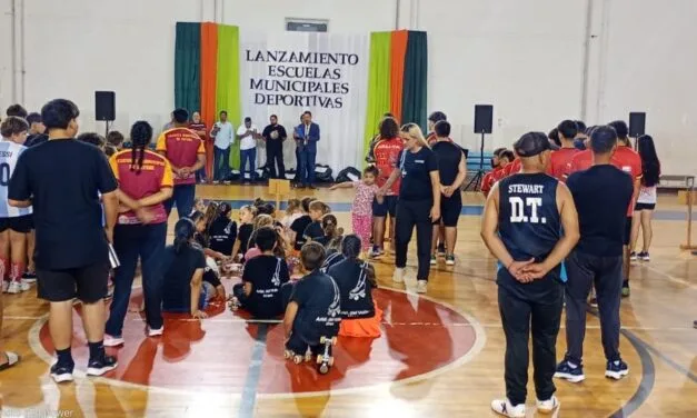DEPORTE Y VALORES: SE LANZARON OFICIALMENTE LAS ESCUELAS DEPORTIVAS MUNICIPALES