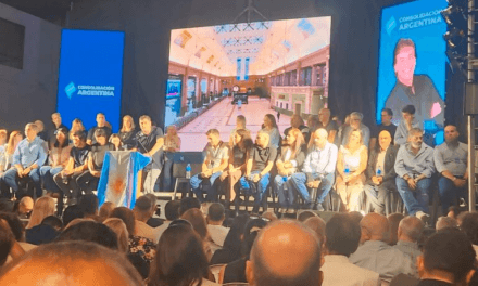 OPERATIVO CLAMOR PARA ENTUSIASMAR A DANTE GEBEL COMO CANDIDATO A PRESIDENTE