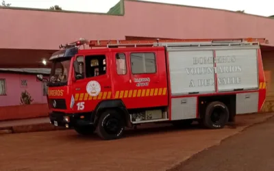 BOMBEROS RESCATAN A UNA MUJER ATRAPADA POR UNA MÁQUINA DE PANADERÍA