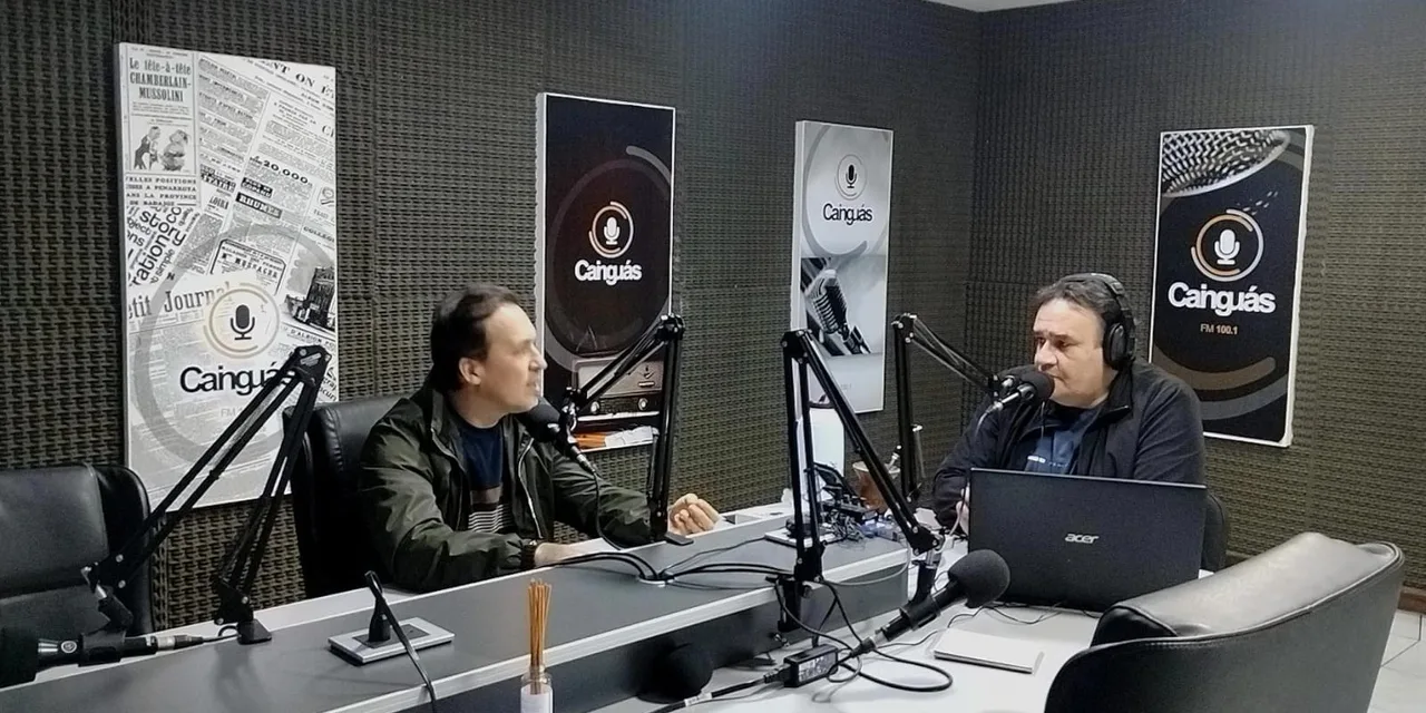 ARISTÓBULO DEL VALLE SE PREPARA PARA EXPONER NUEVAS ESCULTURAS Y YA PALPITA LA II BIENAL CAINGUÁS 2026