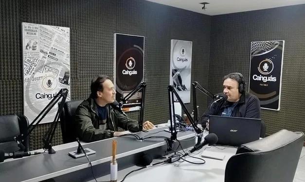 ARISTÓBULO DEL VALLE SE PREPARA PARA EXPONER NUEVAS ESCULTURAS Y YA PALPITA LA II BIENAL CAINGUÁS 2026
